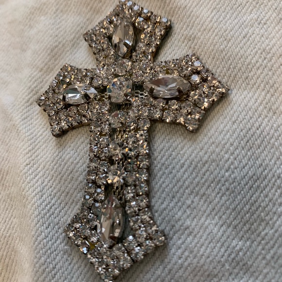 Embellished Levi’s Vest - Picture 5 of 5